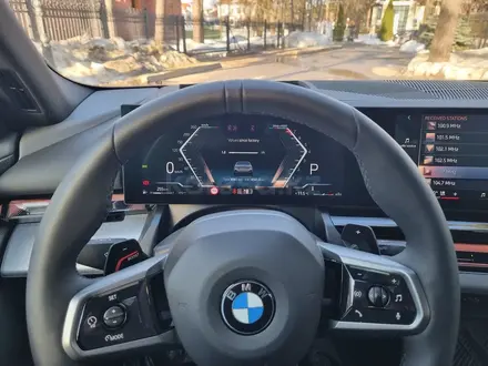 BMW 530 XDrive 2025 года за 34 300 000 тг. в Алматы – фото 11