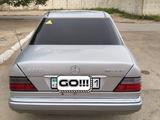 Mercedes-Benz E 220 1995 годаfor2 700 000 тг. в Байконыр – фото 2