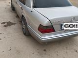 Mercedes-Benz E 220 1995 годаfor2 700 000 тг. в Байконыр – фото 3