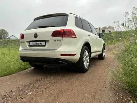 Volkswagen Touareg 2011 года за 11 000 000 тг. в Алматы – фото 4