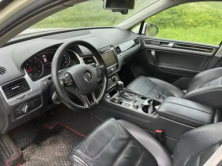 Volkswagen Touareg 2011 года за 11 000 000 тг. в Алматы – фото 10