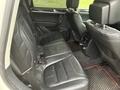 Volkswagen Touareg 2011 года за 11 000 000 тг. в Алматы – фото 8