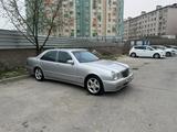 Mercedes-Benz E 320 2001 годаfor7 300 000 тг. в Шымкент