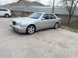 Mercedes-Benz E 320 2001 годаfor7 300 000 тг. в Шымкент – фото 2