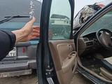 Дверь передняя левая для Toyota Camry 20-25 за 35 000 тг. в Тараз – фото 3