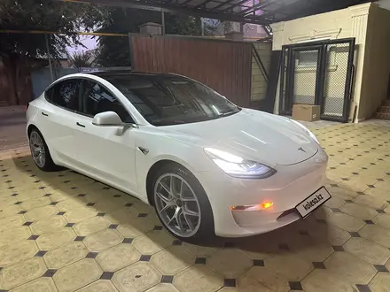 Tesla Model 3 2018 года за 15 500 000 тг. в Алматы – фото 7