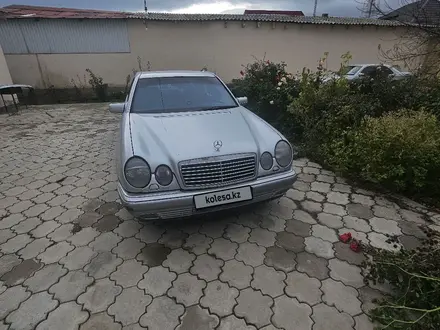 Mercedes-Benz E 280 1996 года за 2 500 000 тг. в Тараз