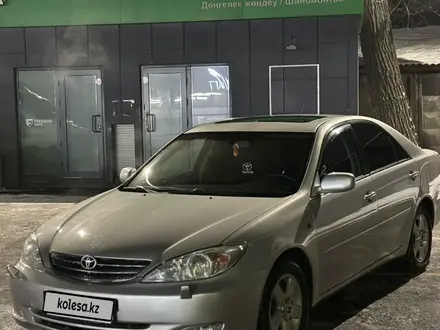 Toyota Camry 2002 года за 6 100 000 тг. в Алматы – фото 2