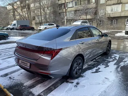 Hyundai Elantra 2021 года за 12 300 000 тг. в Алматы – фото 4