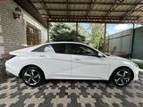 Hyundai Elantra 2023 годаfor13 500 000 тг. в Шымкент – фото 3