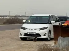 Toyota Estima, 2010