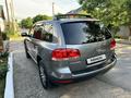 Volkswagen Touareg 2004 года за 5 700 000 тг. в Алматы – фото 3