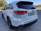 Toyota Highlander 2019 годаүшін22 900 000 тг. в Алматы – фото 2