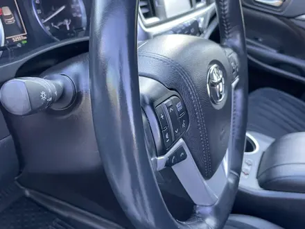 Toyota Highlander 2019 года за 22 900 000 тг. в Алматы – фото 25