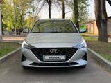 Hyundai Accent 2020 года за 8 970 000 тг. в Алматы – фото 2