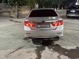 Toyota Camry 2013 года за 11 600 000 тг. в Шымкент – фото 5