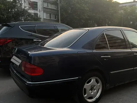 Mercedes-Benz E 230 1996 года за 3 200 000 тг. в Рудный – фото 3