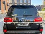 Toyota Land Cruiser 2017 года за 32 500 000 тг. в Актобе – фото 4