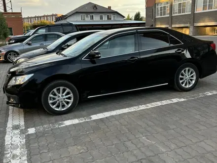 Toyota Camry 2014 года за 8 700 000 тг. в Актобе – фото 3