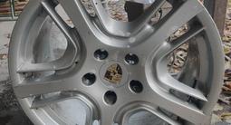 ОРИГИНАЛЬНЫЕ диски R 19 для PORSCHE Cayenne (ПОРШ КАЙЕН) за 200 000 тг. в Алматы