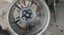 ОРИГИНАЛЬНЫЕ диски R 19 для PORSCHE Cayenne (ПОРШ КАЙЕН) за 200 000 тг. в Алматы – фото 3