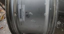 ОРИГИНАЛЬНЫЕ диски R 19 для PORSCHE Cayenne (ПОРШ КАЙЕН) за 200 000 тг. в Алматы – фото 5