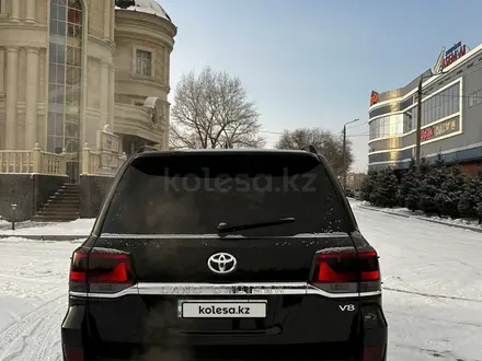 Toyota Land Cruiser 2016 года за 32 300 000 тг. в Алматы – фото 5