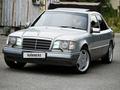 Mercedes-Benz E 280 1993 годаfor2 550 000 тг. в Алматы