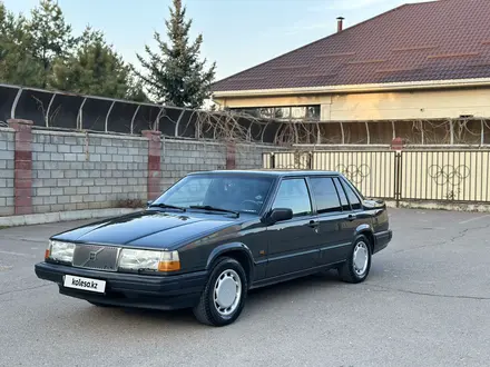 Volvo 940 1991 года за 2 700 000 тг. в Алматы