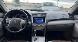 Toyota Camry 2010 годаүшін4 500 000 тг. в Жанаозен – фото 4