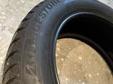 Зимняя шипованная резина Bridgestone 235/55 R19 Kia, Hyundaifor300 000 тг. в Костанай – фото 3