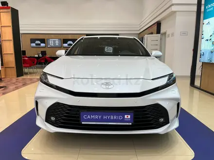 Toyota Camry Elegance 2025 года за 20 790 000 тг. в Караганда – фото 2