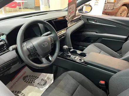 Toyota Camry Elegance 2025 года за 20 790 000 тг. в Караганда – фото 9
