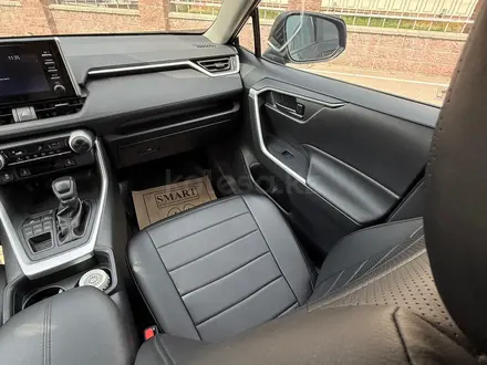 Toyota RAV4 2019 года за 12 500 000 тг. в Алматы – фото 22