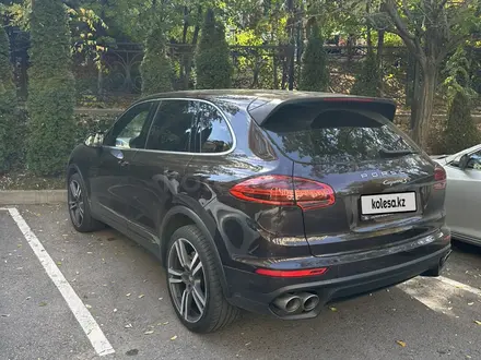 Porsche Cayenne 2015 года за 22 400 000 тг. в Алматы – фото 2