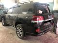 Рестайлинг обвес Toyota Land Cruiser 200 2007-2015 в 2016-2021 за 1 000 000 тг. в Алматы – фото 5