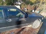 Mercedes-Benz 190 1993 года за 500 000 тг. в Астана – фото 2
