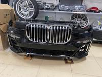 Передний бампер BMW X7 за 850 000 тг. в Шымкент