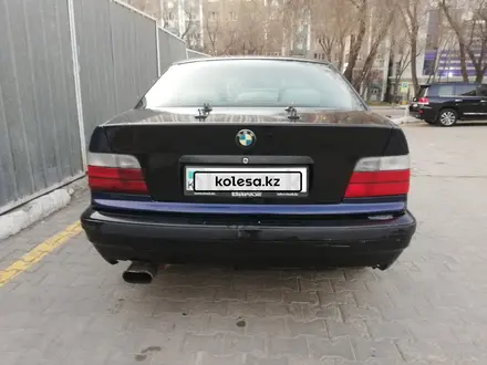 BMW 323 1992 года за 1 200 000 тг. в Алматы – фото 2