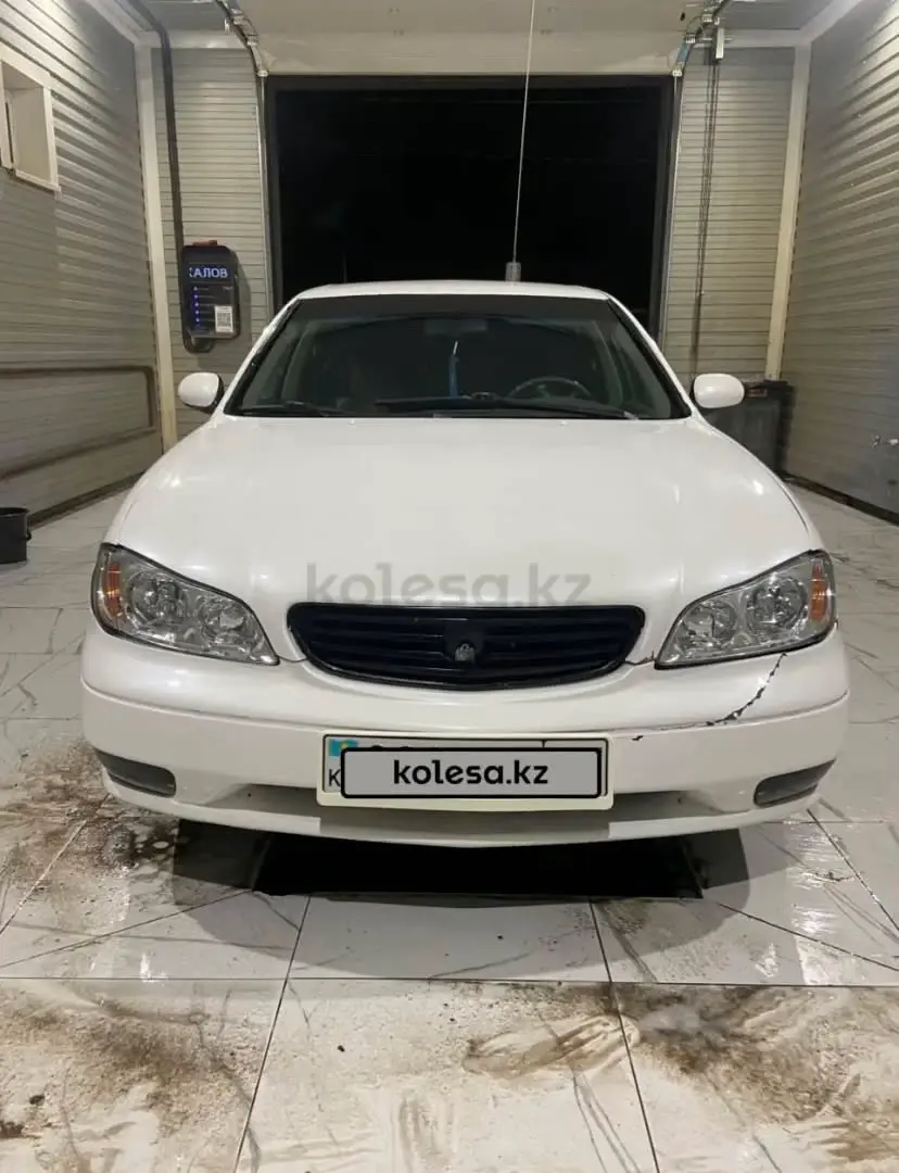 Nissan Maxima, 2000