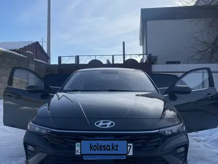 Hyundai Elantra 2024 года за 9 800 000 тг. в Шымкент