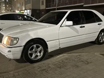 Mercedes-Benz S 320 1995 года за 3 500 000 тг. в Астана – фото 2