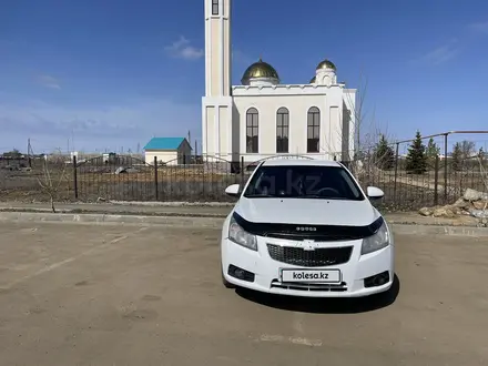 Chevrolet Cruze 2012 года за 2 800 000 тг. в Актобе – фото 4