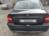 Opel Vectra 1996 года за 1 200 000 тг. в Алматы – фото 2