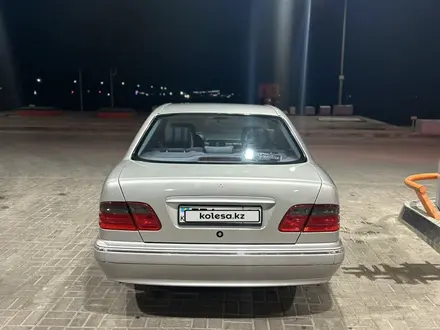 Mercedes-Benz E 280 2000 года за 5 000 000 тг. в Кызылорда – фото 4