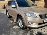 Toyota RAV4 2011 года за 7 500 000 тг. в Семей – фото 2