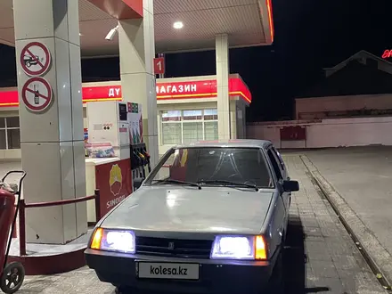 ВАЗ (Lada) 21099 2003 года за 850 000 тг. в Шымкент – фото 2