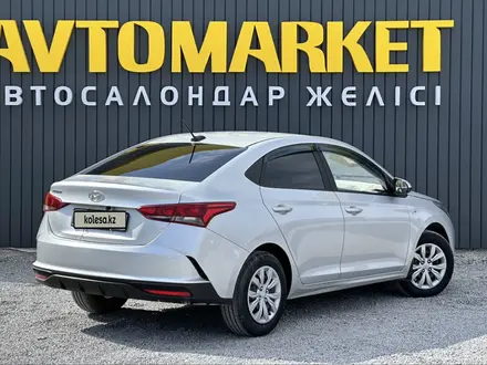 Hyundai Accent 2020 года за 6 990 000 тг. в Актобе – фото 4