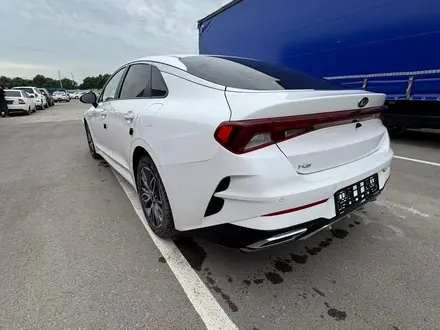 Kia K5 2021 года за 9 300 000 тг. в Алматы – фото 10