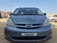 Toyota Sienna 2005 годаfor7 000 000 тг. в Актау